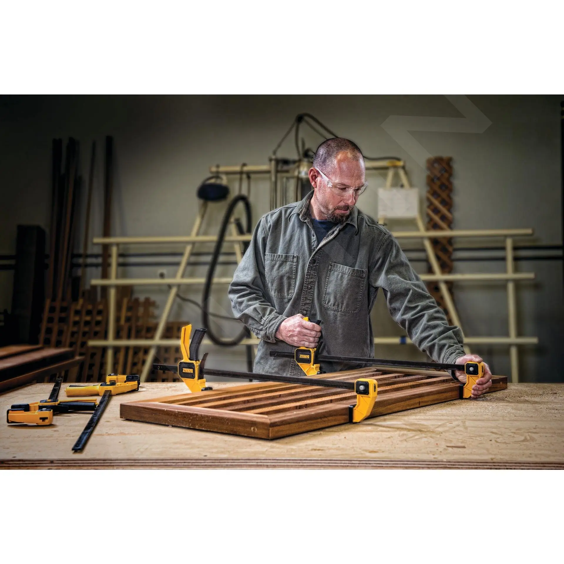 DeWALT Utensili - Morsetto Grande, 600 Mm, Forza Di Serraggio 135 Kg DWHT0-83194 4 DeWALT Utensili - Morsetto Grande, 600 Mm, Forza Di Serraggio 135 Kg DWHT0-83194 - immagine 2