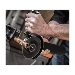 Caterpillar Utensili - Smerigliatrice Angolare Elettrica 125mm, 750W DX373 -Filtraggio negozio 234b278986c92a2ffd8c98fc