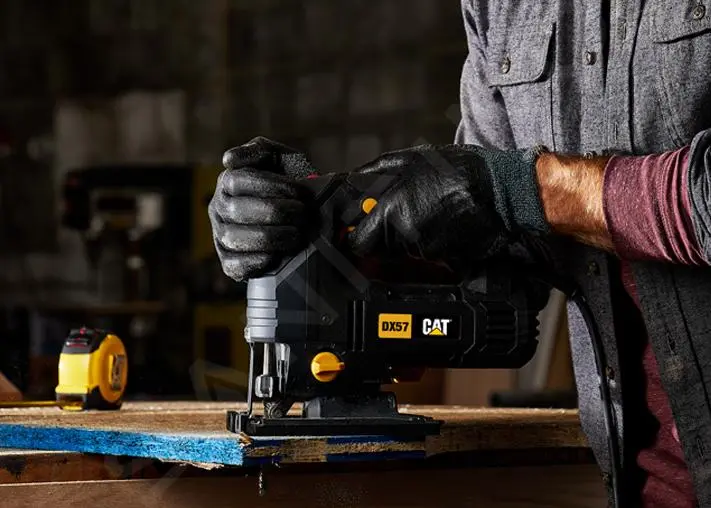 Caterpillar Utensili - Seghetto Alternativo Elettrico 26mm, 750W DX57 5 Caterpillar Utensili - Seghetto Alternativo Elettrico 26mm, 750W DX57 - immagine 3