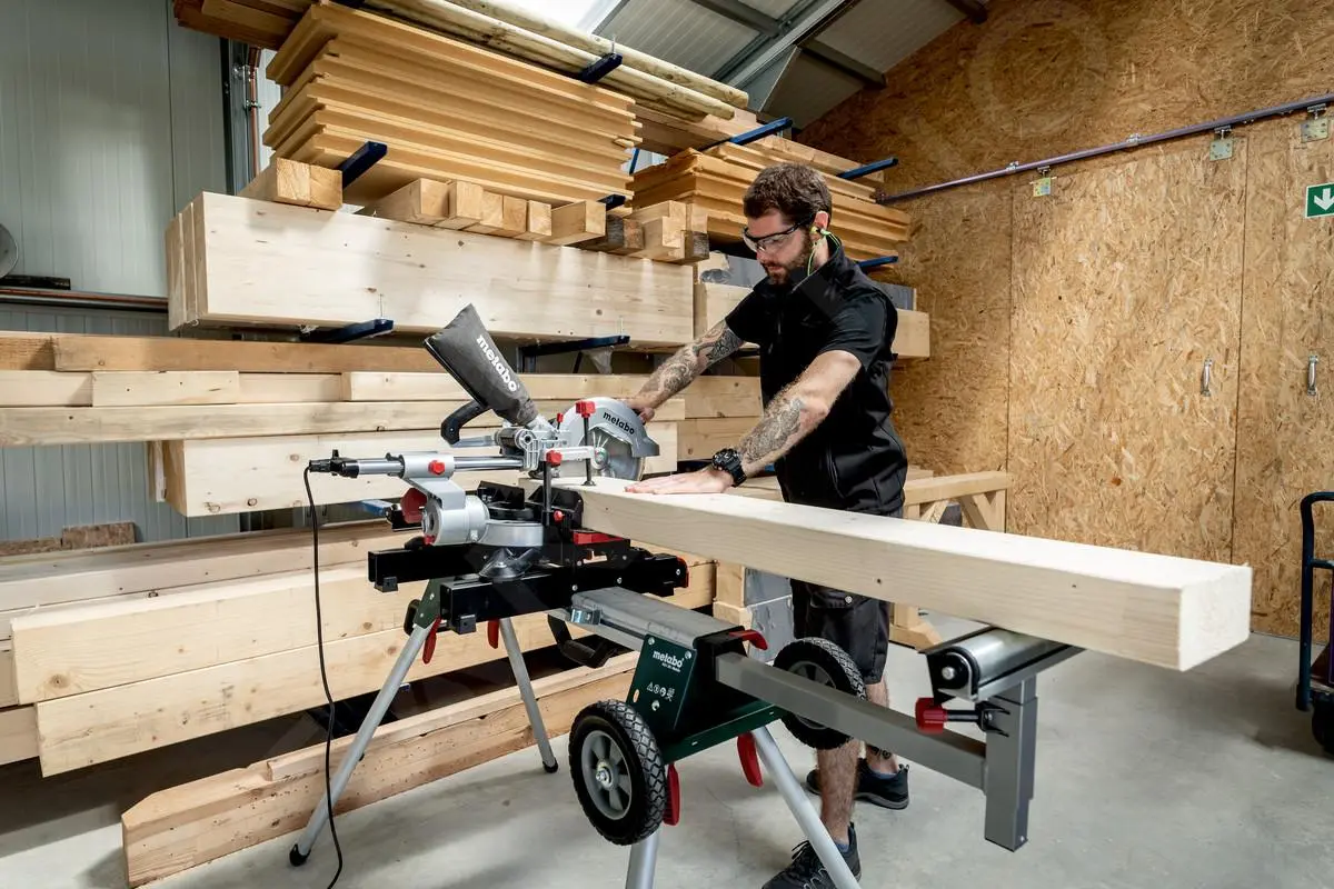 Metabo Utensili - Troncatrice KGS 254 M 602540000 5 Metabo Utensili - Troncatrice KGS 254 M 602540000 - immagine 3