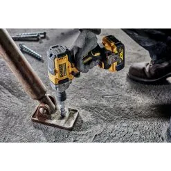 DeWALT Utensili - Avvitatore A Impulsi AKU 18V 813 Nm, 2 X Batterie 5,0 Ah XR DCF892P2T -Filtraggio negozio 9255ec645b3b98cf5adfd58e