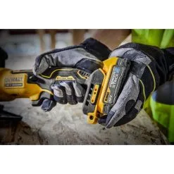 DeWALT Utensili - Sega Circolare AKU 18V 115 Mm, 1x Batteria 1,7 Ah POWERSTACK DCS571E1T -Filtraggio negozio 9abdace55897e6aa781c478a
