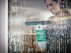 Leifheit Pulizia - Lavavetri Elettrico Window Cleaner, Mocio Bilaterale E Asta Da 43 Cm 51003 -Filtraggio negozio c297b7e3af75eccb35e563d5