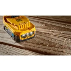 DeWALT Accessori - Batteria 18V POWERSTACK 1,7 Ah DCBP034 -Filtraggio negozio e0b4f306d2adf4482f0b7d09