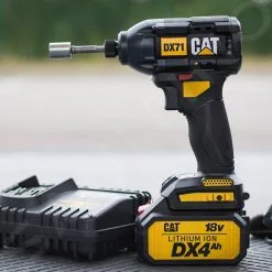 Caterpillar Utensili - Set AKU 2in1, Trapano A Percussione E Avvitatore A Percussione DX12K -Filtraggio negozio fa67149aadf85e435ec227eb